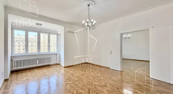 Četvoroiposoban stan | 4zida