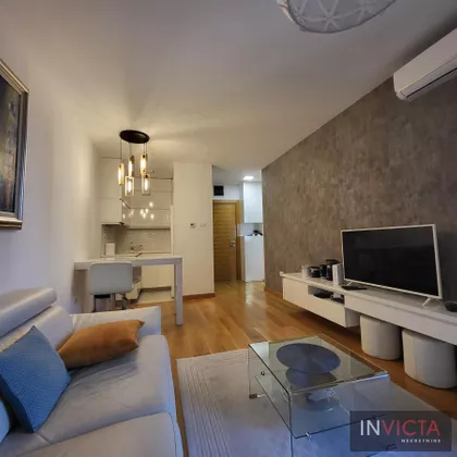 Stari Grad | 4zida.rs