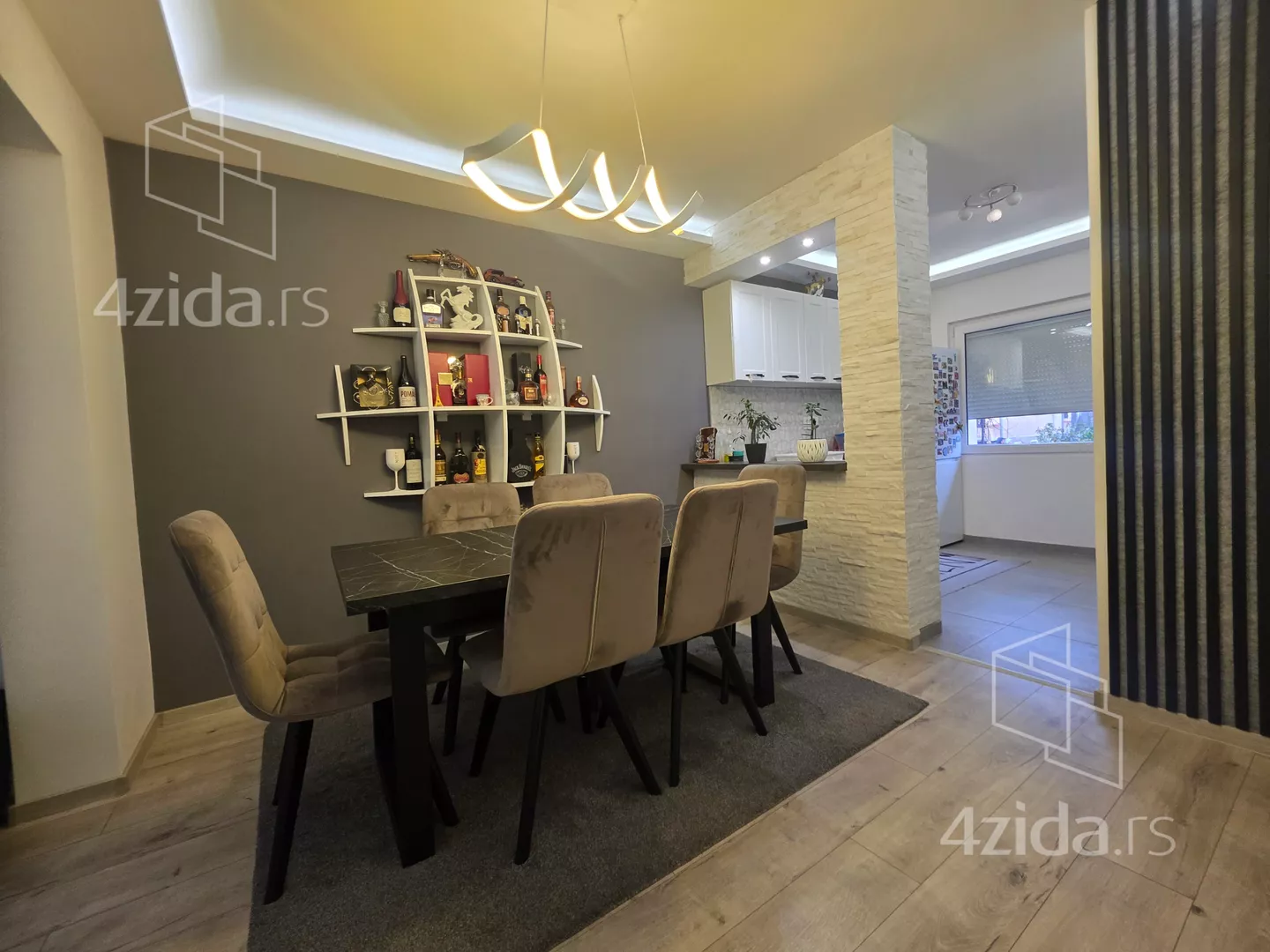 Trosoban stan | 4zida