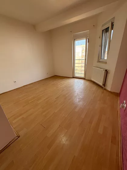 Živinarnik | 4zida.rs