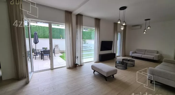 Šestosoban stan | 4zida