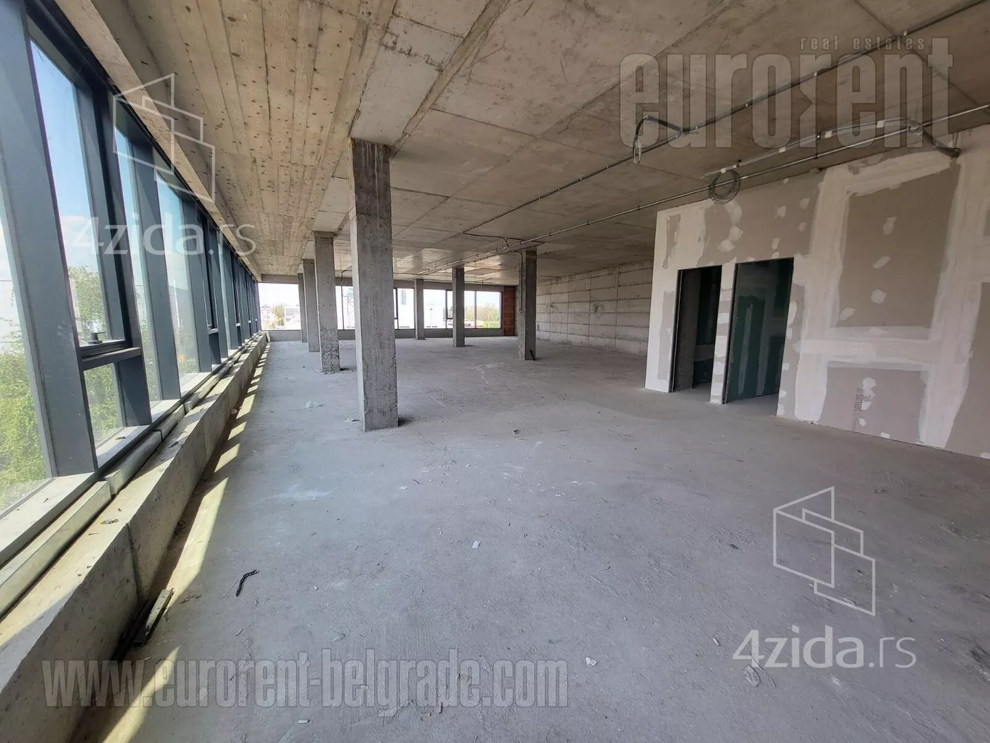Poslovni prostor | 4zida
