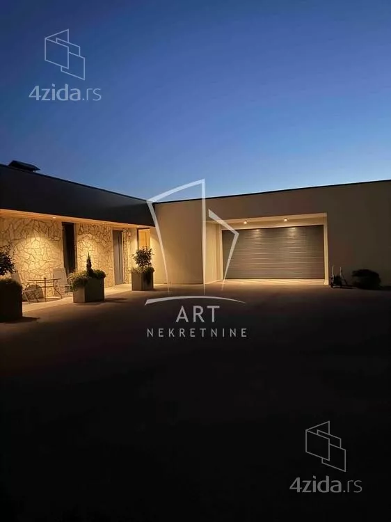 Kuća | 4zida