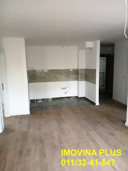 Cara Dušana | 4zida.rs