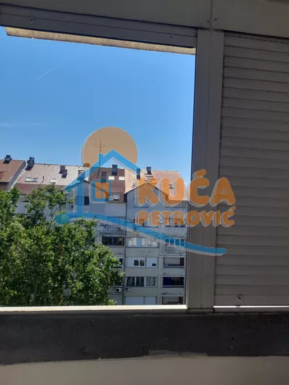 Pariske komune | 4zida.rs