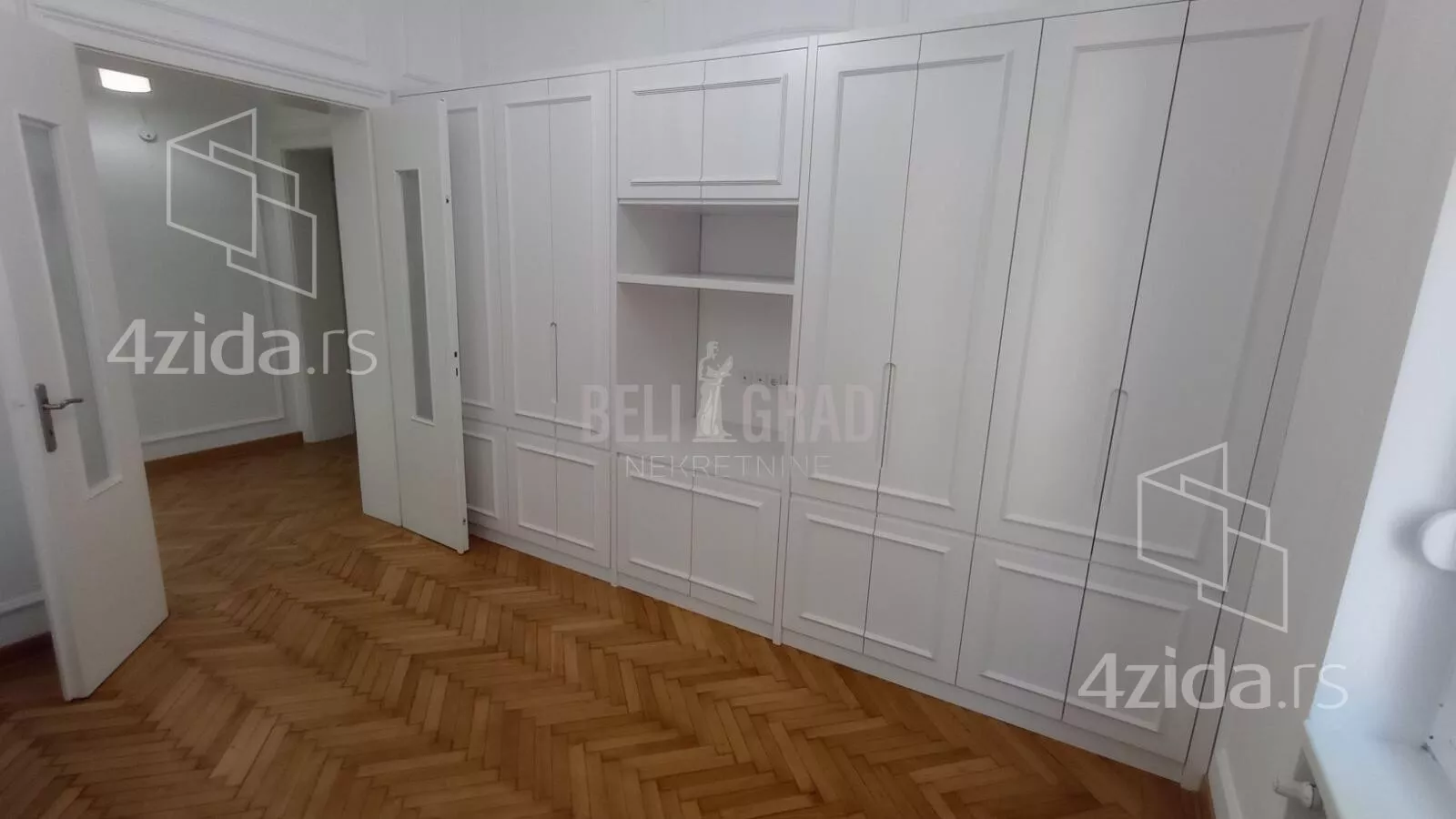 Četvoroiposoban stan | 4zida