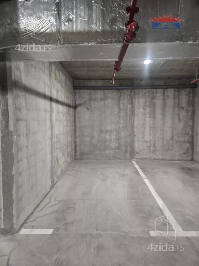 Garaža/Parking | 4zida