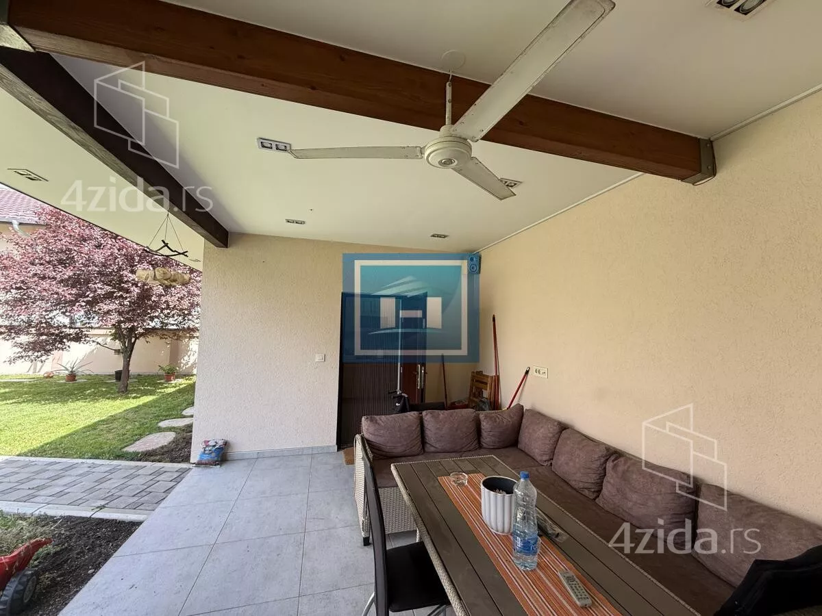 Kuća | 4zida