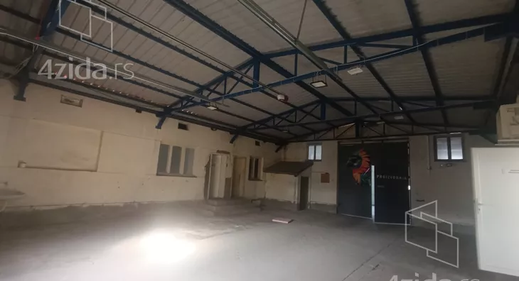 Poslovni prostor | 4zida