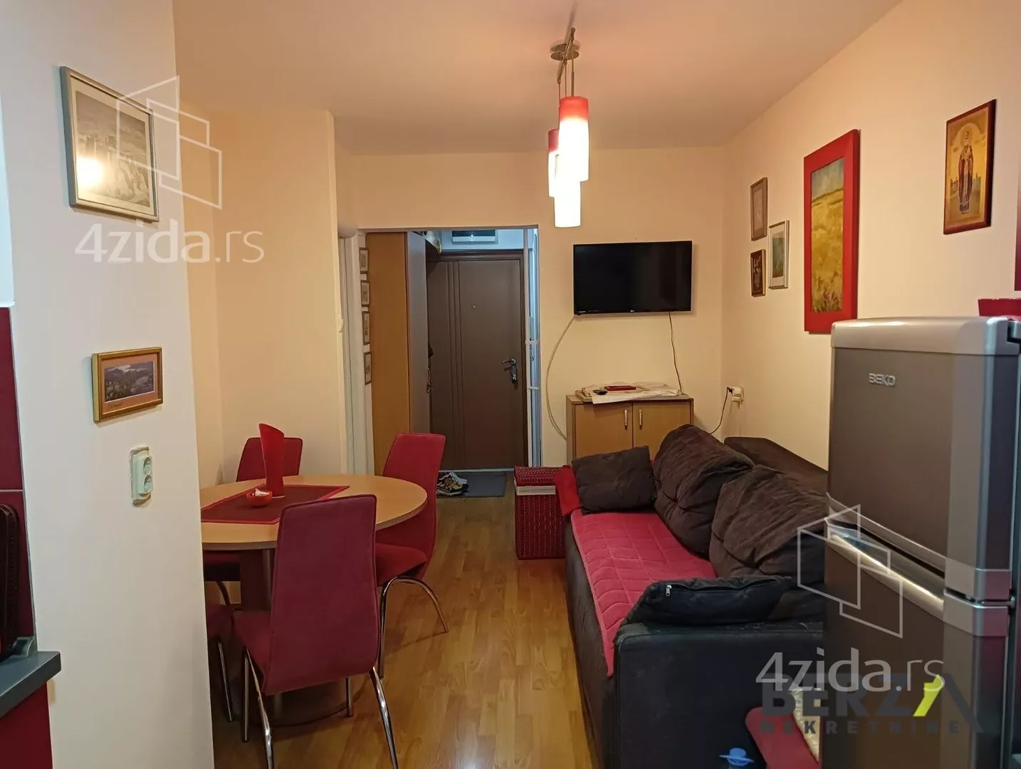 Jednoiposoban stan | 4zida