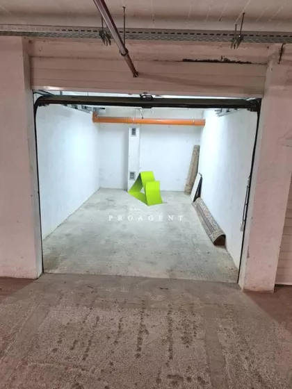 Dom Zdravlja | 4zida.rs
