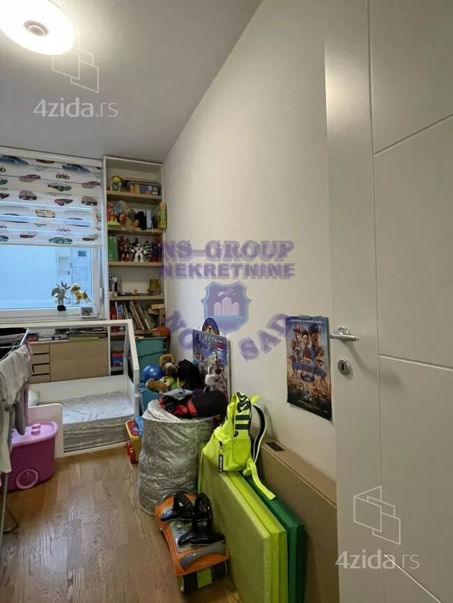 Četvorosoban stan | 4zida