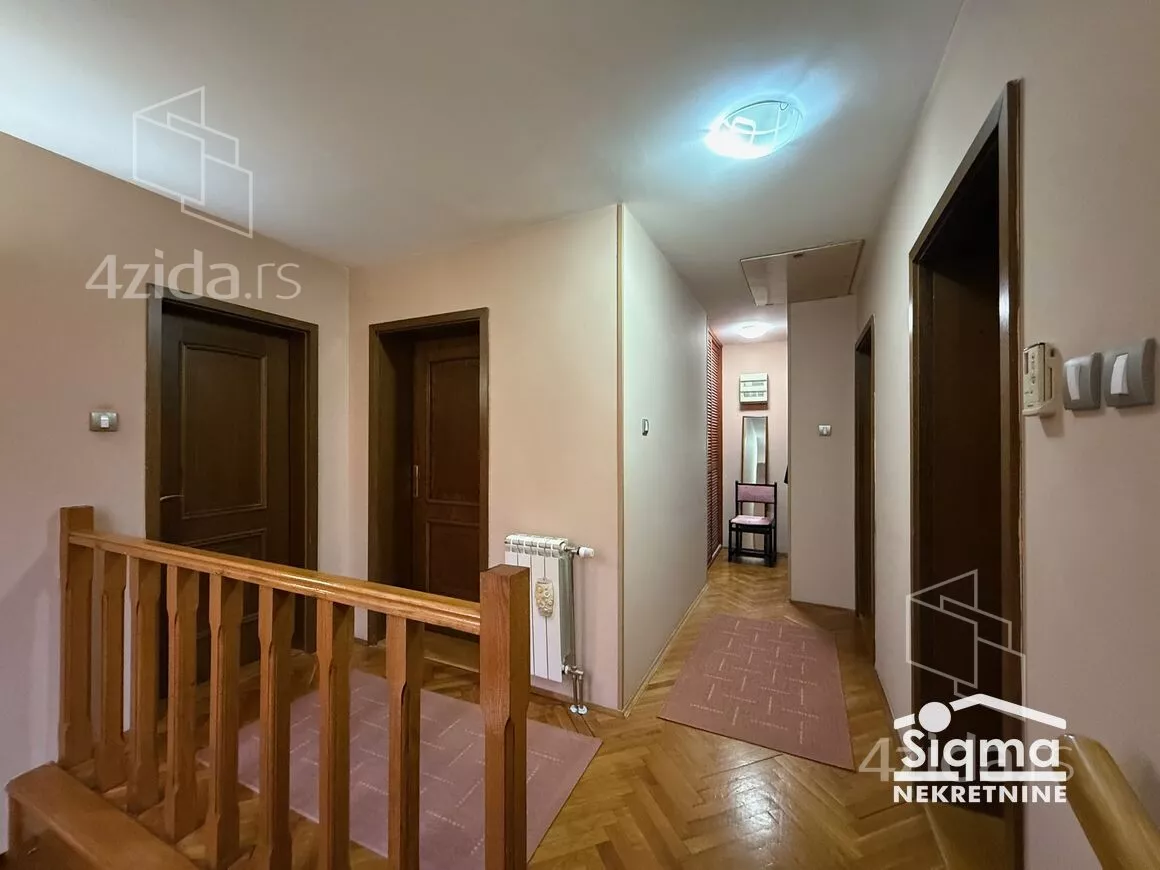 4-etažna kuća | 4zida