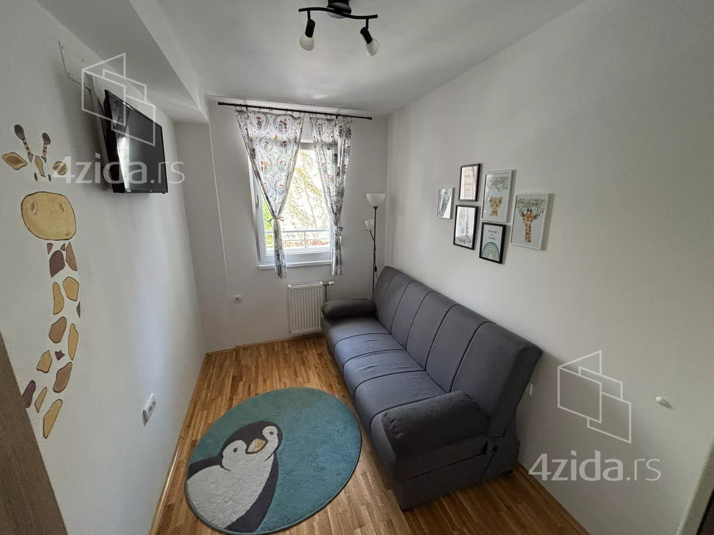 Jednoiposoban stan | 4zida