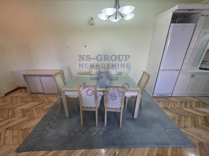 Cara Dušana | 4zida.rs