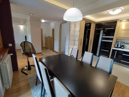 Rajićeva | 4zida.rs