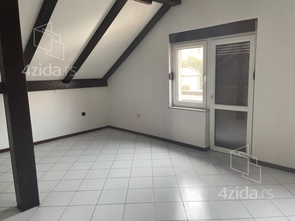 6-etažna kuća | 4zida