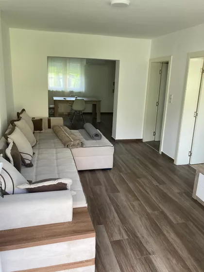 Popinski Borci 15B | 4zida.rs