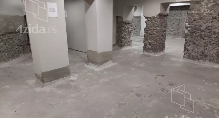 Poslovni prostor | 4zida