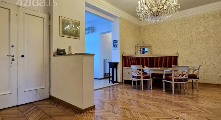 Petosoban stan | 4zida