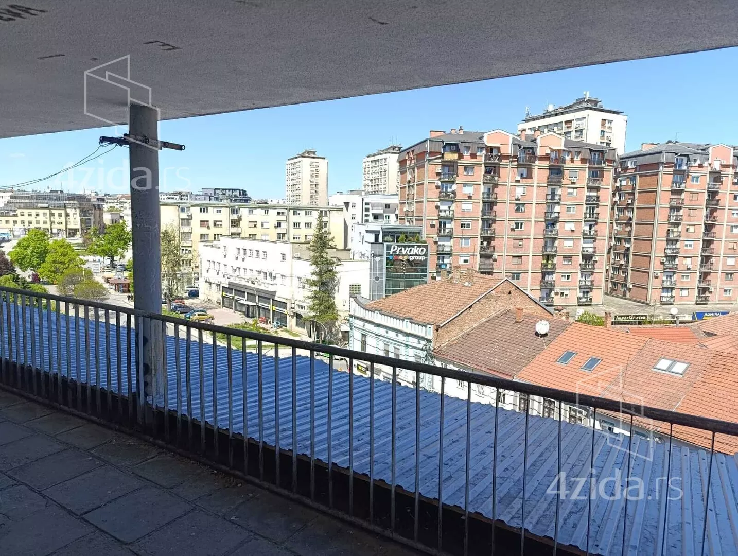 Jednoiposoban stan | 4zida