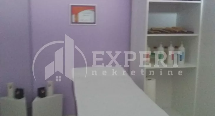 Lokal | 4zida