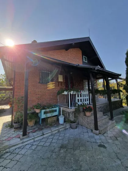 Čerević | 4zida.rs