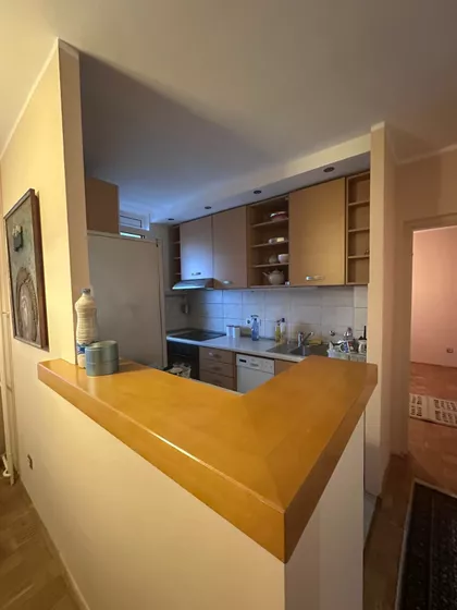 Indire Gandi 8 | 4zida.rs