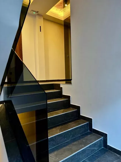 Autokomanda | 4zida.rs