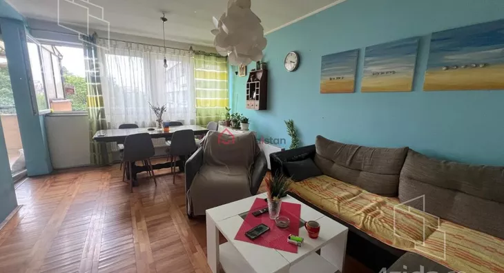 Petosoban stan | 4zida