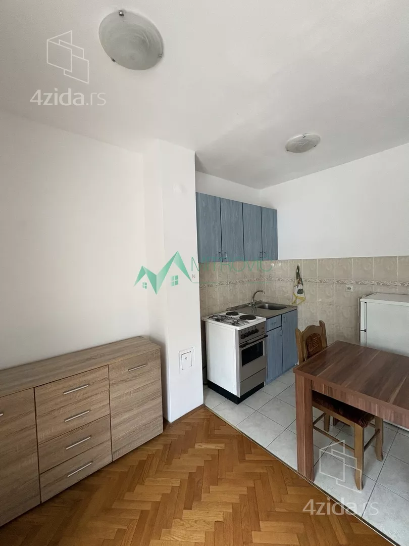 Garsonjera | 4zida