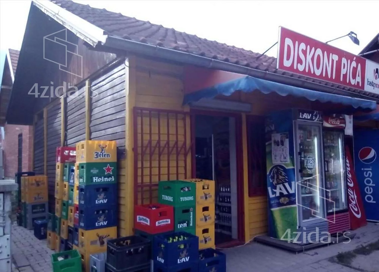 Lokal | 4zida
