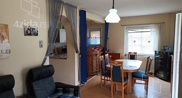 3-etažna kuća | 4zida