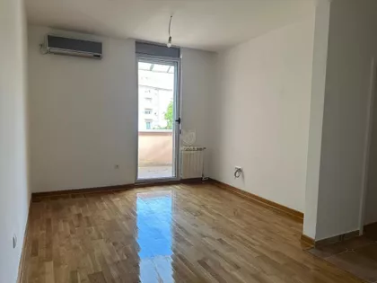 Zagrađe | 4zida.rs