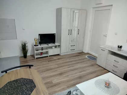 Jadranke Stojaković | 4zida.rs