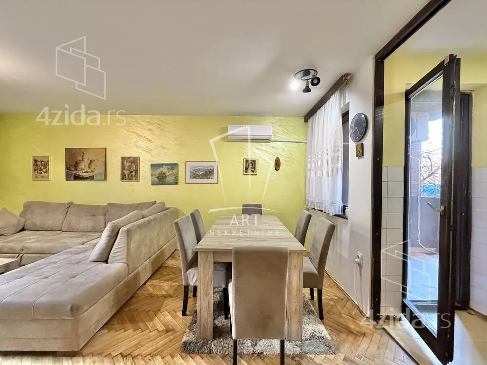 Dvoiposoban stan | 4zida