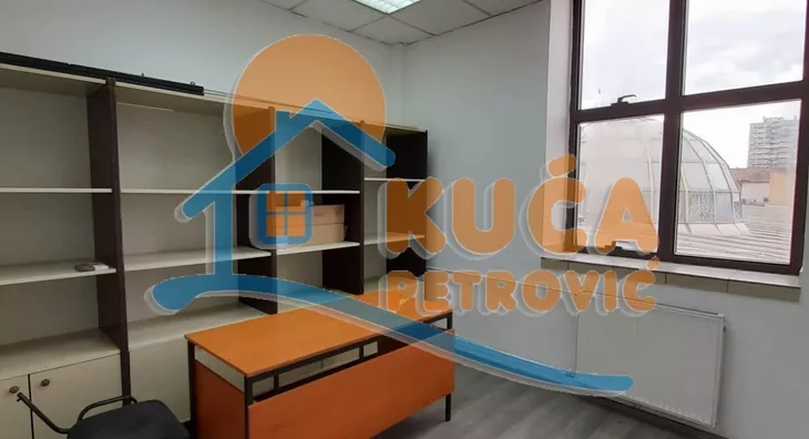 Lokal | 4zida