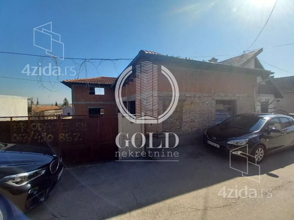 3-etažna kuća | 4zida
