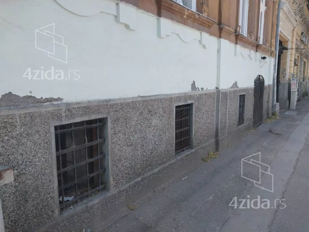 Lokal | 4zida