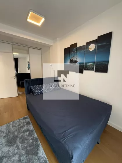 Vukov Spomenik | 4zida.rs