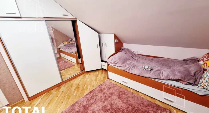 Petoiposoban stan | 4zida