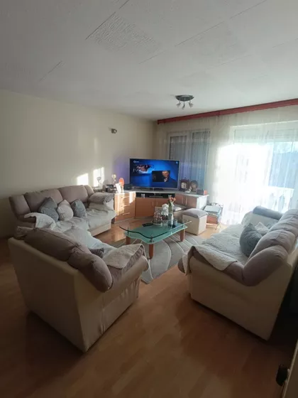 Letnjikovac | 4zida.rs