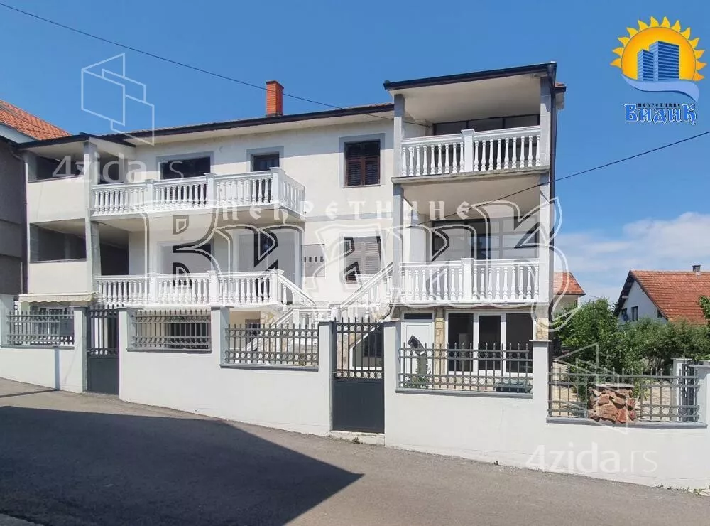 Petosoban stan | 4zida