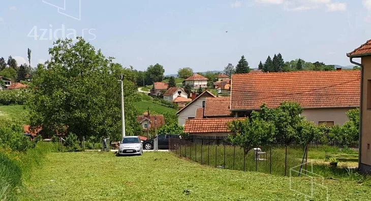 Plac | 4zida