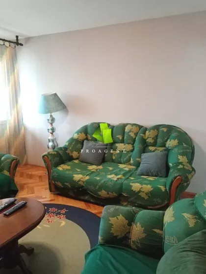 Dom Zdravlja | 4zida.rs