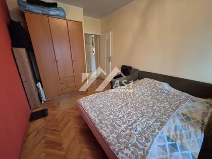 Cara Dušana | 4zida.rs