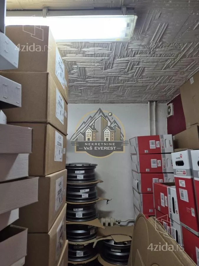 Poslovni prostor | 4zida