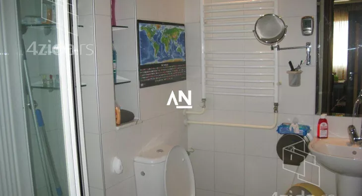 Petosoban stan | 4zida