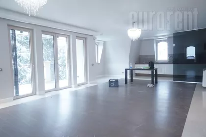 DEDINJE | 4zida.rs