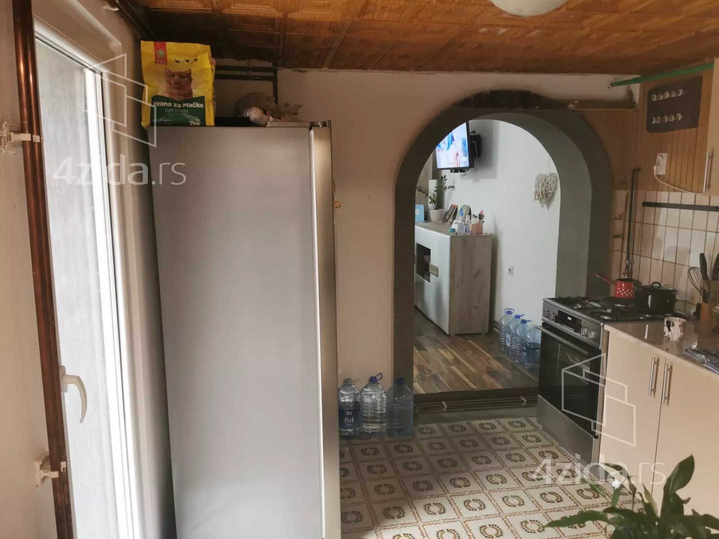 5-etažna kuća | 4zida